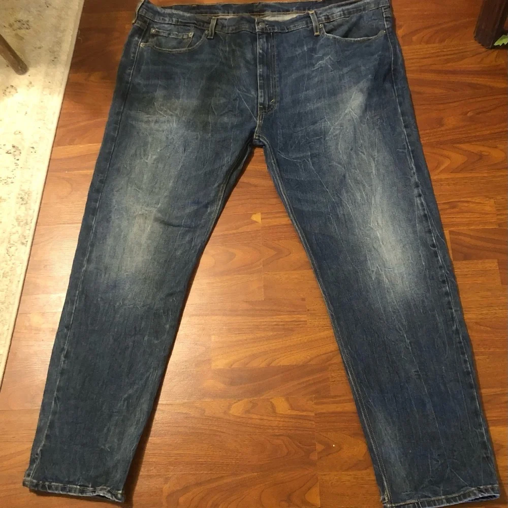 Levi’s 502 Men’s Sz 46 x 32-34 Distressed EUC